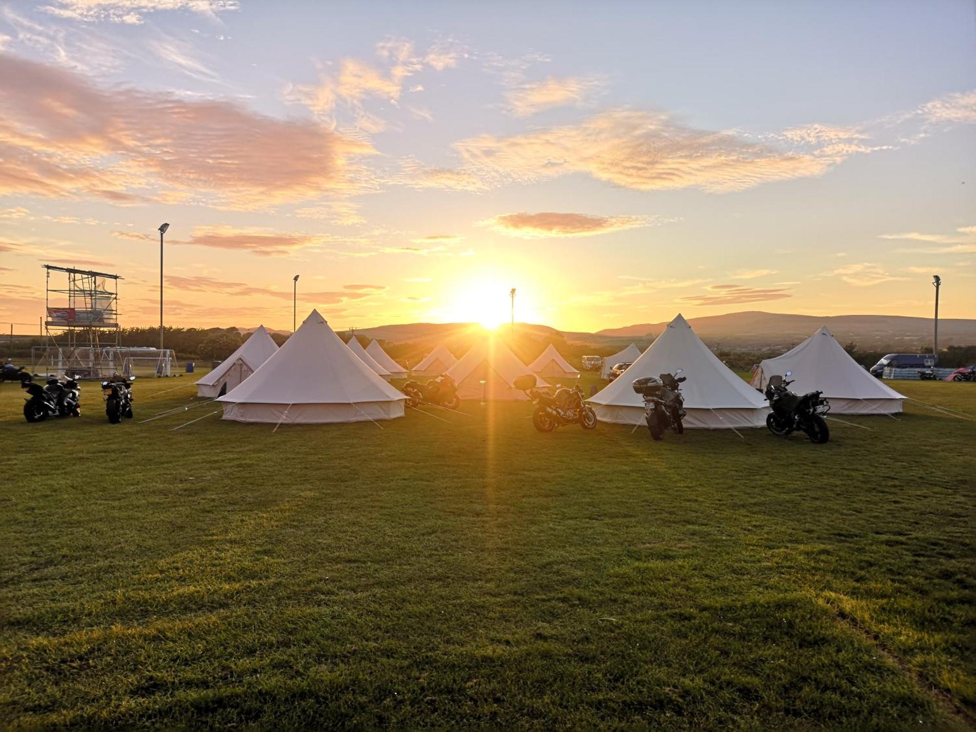 Nine Yards Bell Tents At The Tt - Каслтаун Экстерьер фото